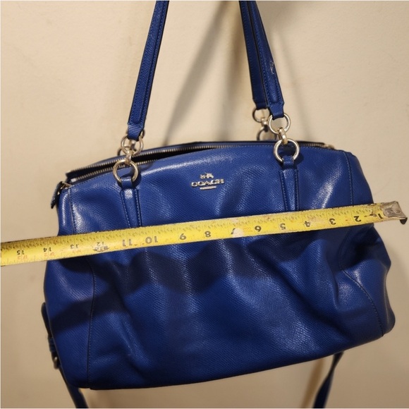 COACH blue leather shoulder bag with long strap - Picture 10 of 16